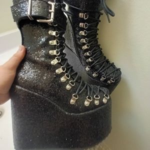 Dollskill Trickz n Treats Sparkle Traitor Boots